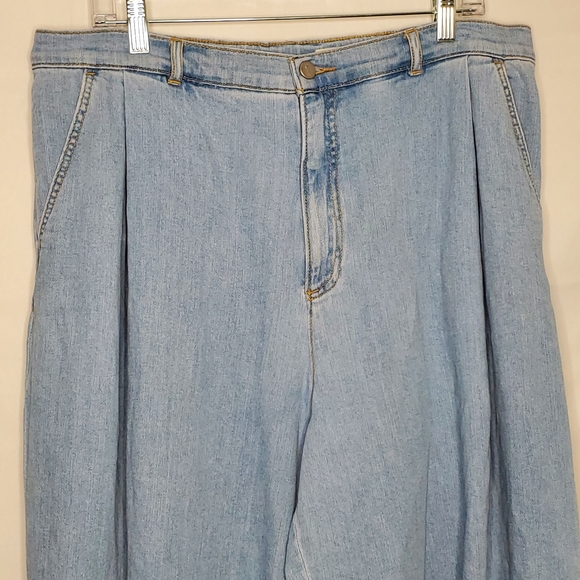 Anthropologie Pilcro Cropped Wide Leg Jeans Pleated Raw Hem Denim Size 32 - Picture 3 of 15